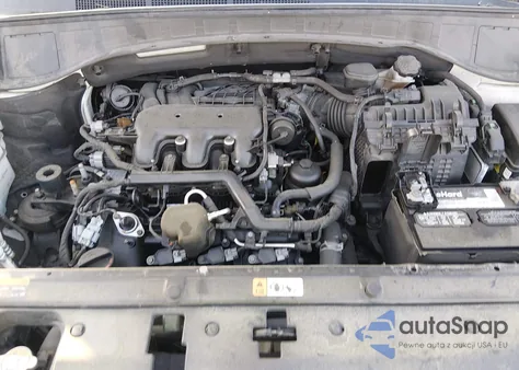 2015 Hyundai Santa Fe Limited z USA, uszkodzony, nr VIN KM8SR4HF6FU104567